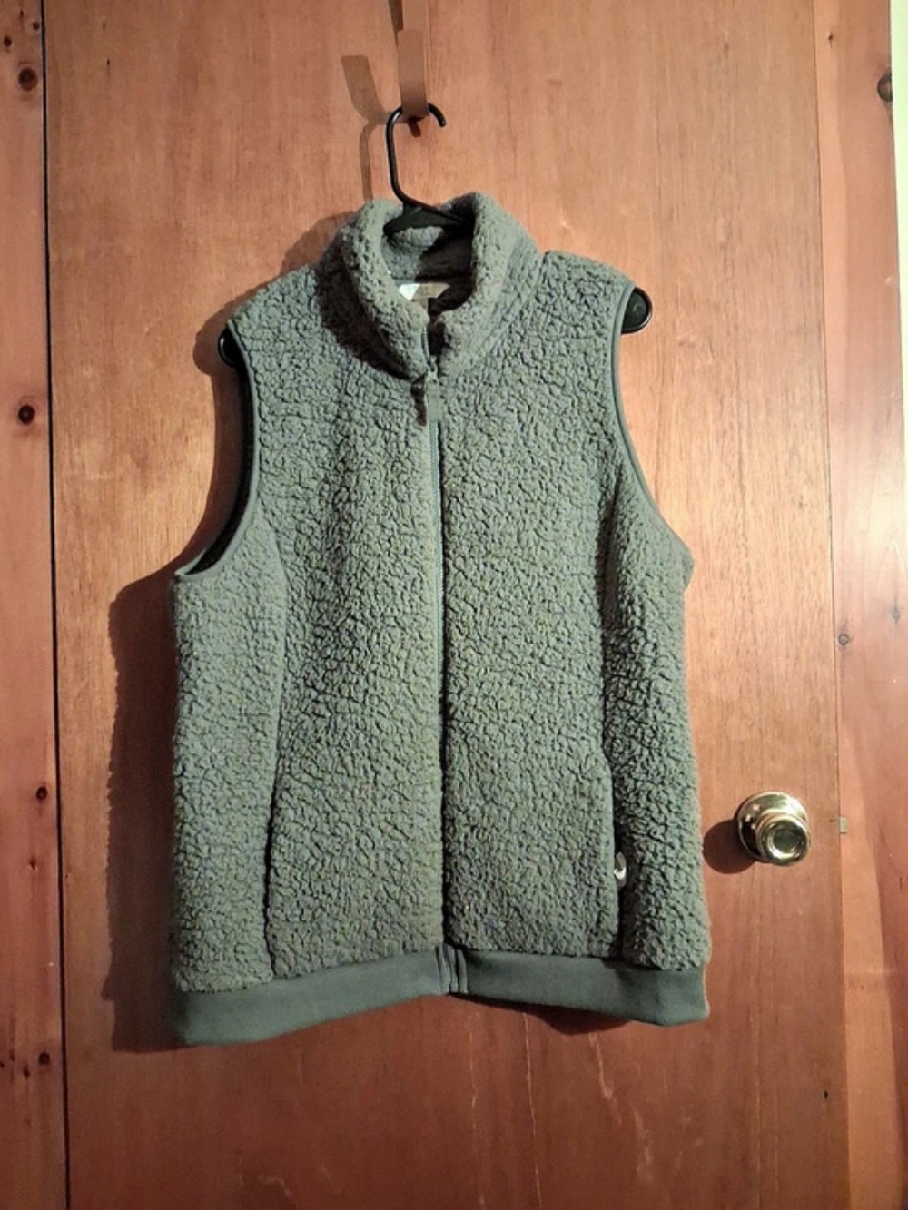 Time And True Sherpa Fleece Vest in Grey Like New